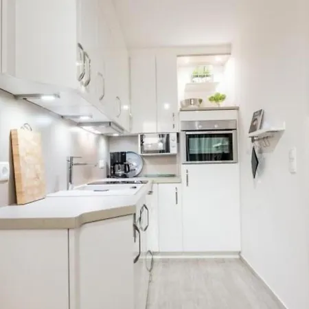 Hohe Worth, H303 Apartman